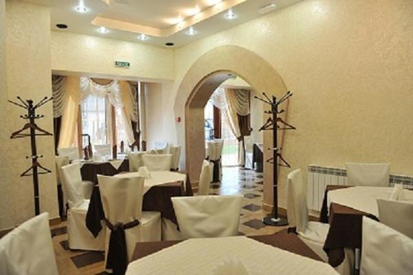 Andinna Hotel TTchernivtsi Extérieur photo