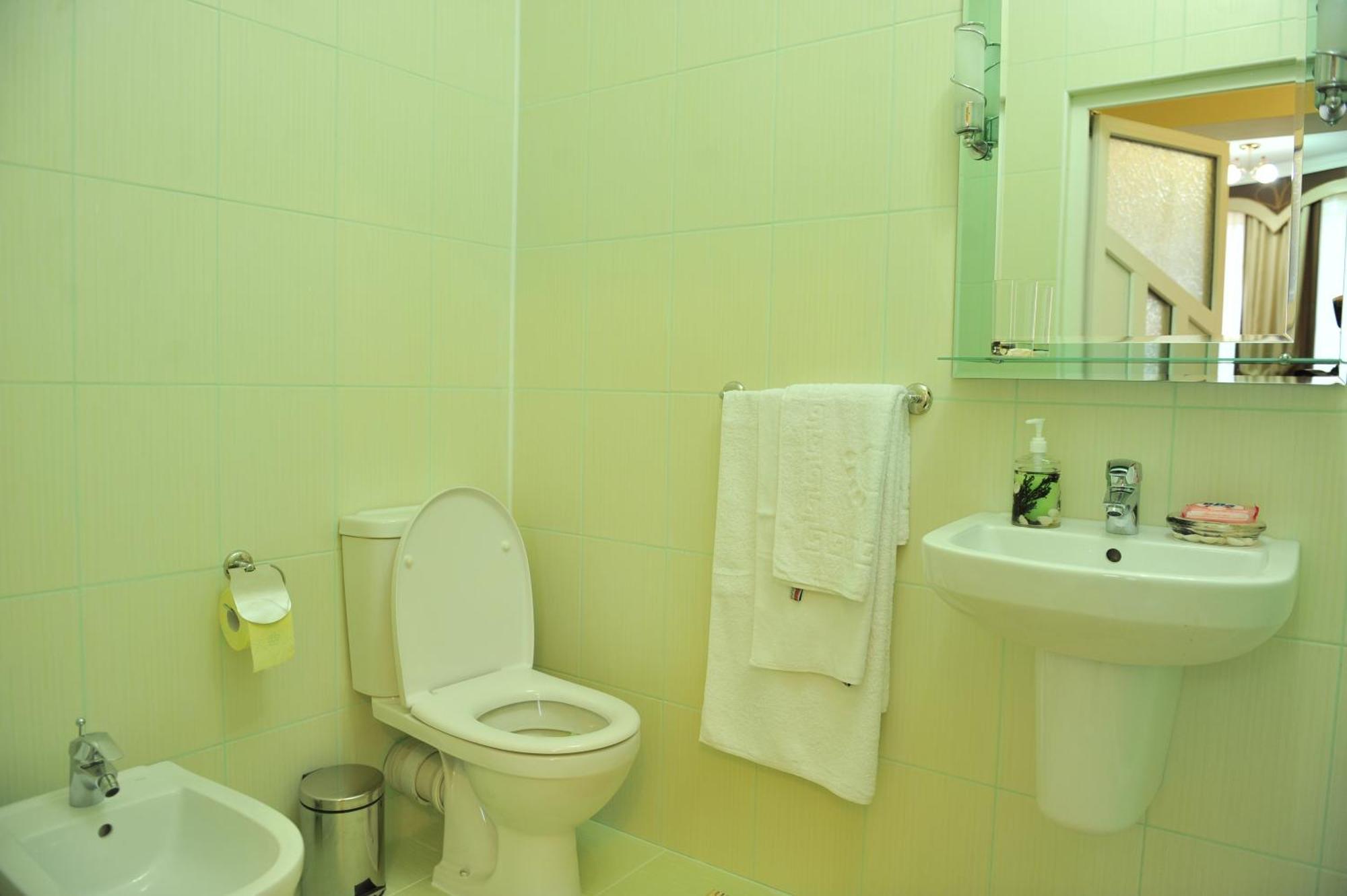 Andinna Hotel TTchernivtsi Extérieur photo